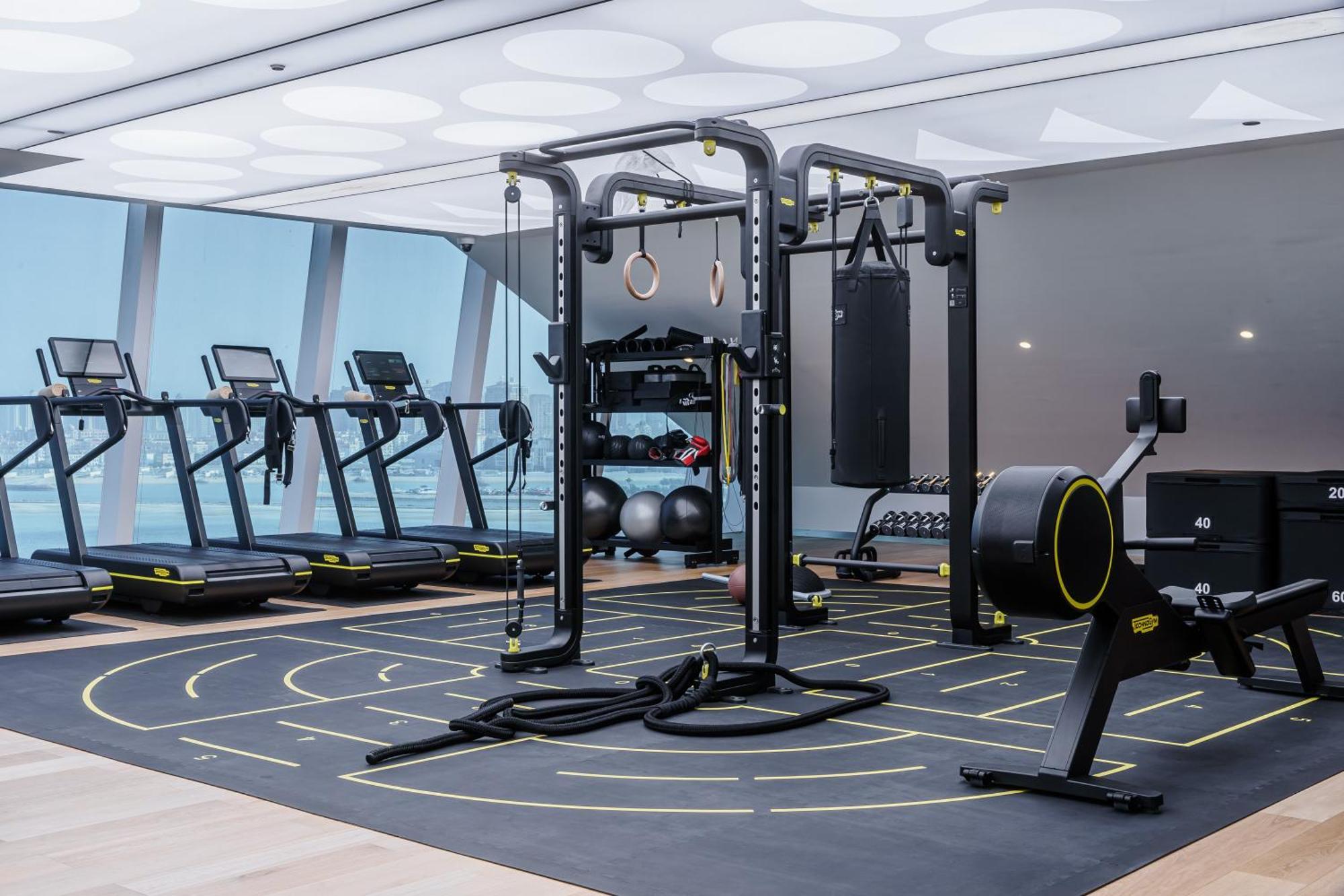 Отель Fairmont Doha Lusail Экстерьер фото The gym at the 2012 London Olympics