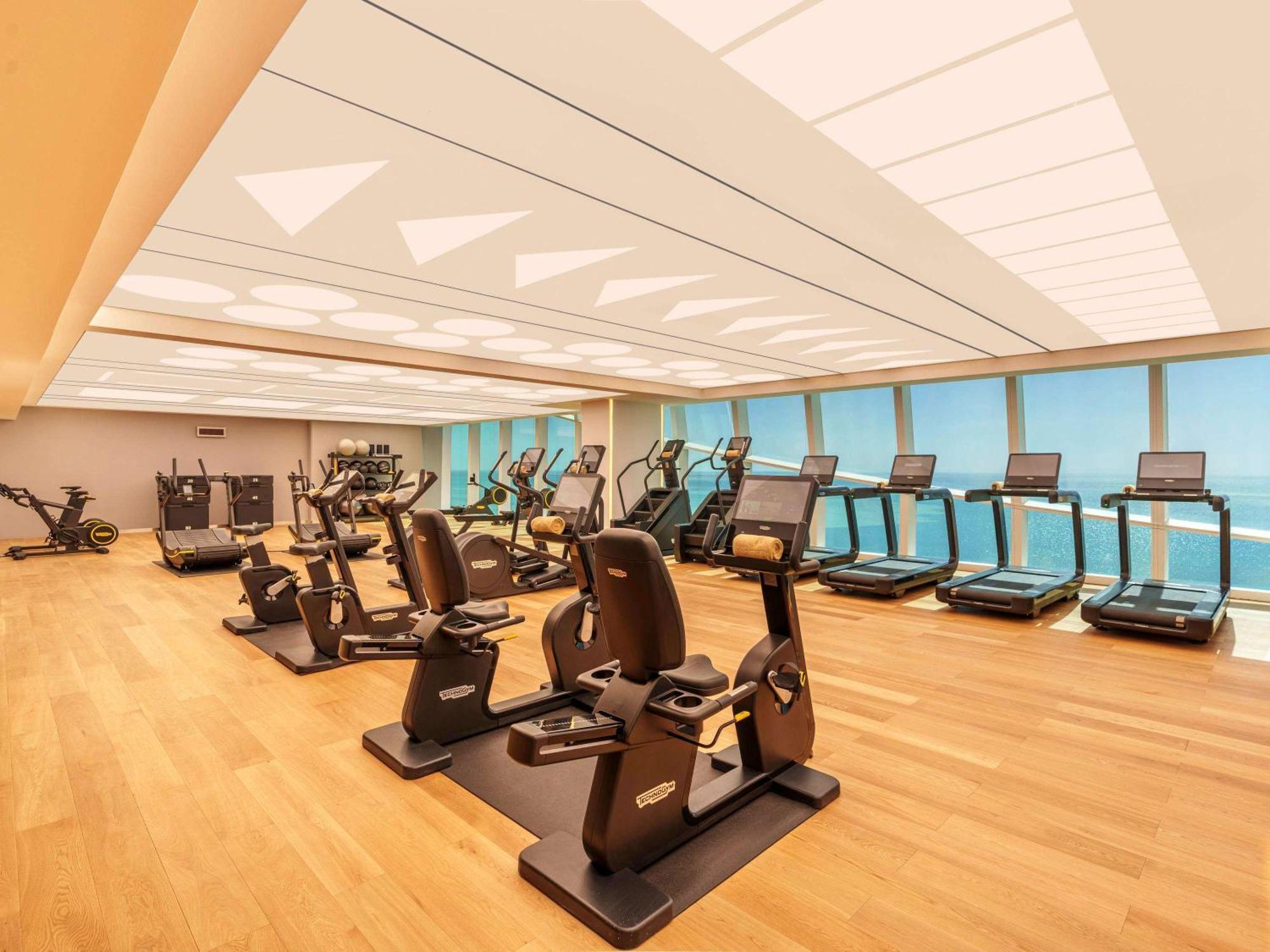 Отель Fairmont Doha Lusail Экстерьер фото The gym at the Westin Maldives